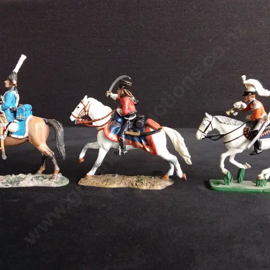 2 DELPRADO COLLECTION MODELS PLUS ONE SOLDIERS OF THE WORLD MODEL