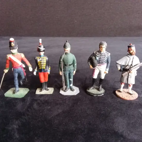 COLLECTION OF 5 CAST MILITARY MODELS