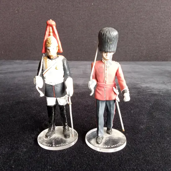 CORGI ICON COLLECTION SCOTS GUARD OFFICER & BLUES AND ROYALS GUARD, BOXED