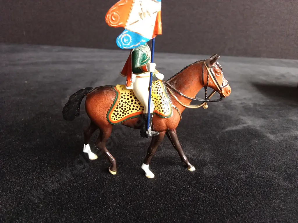 IMPERIAL PRODUCTIONS 1:32 SCALE SOLDIERS, NO. 97 CHASSEURS A CHEVAL, STANDARD BEARER, BOXED Image 1++