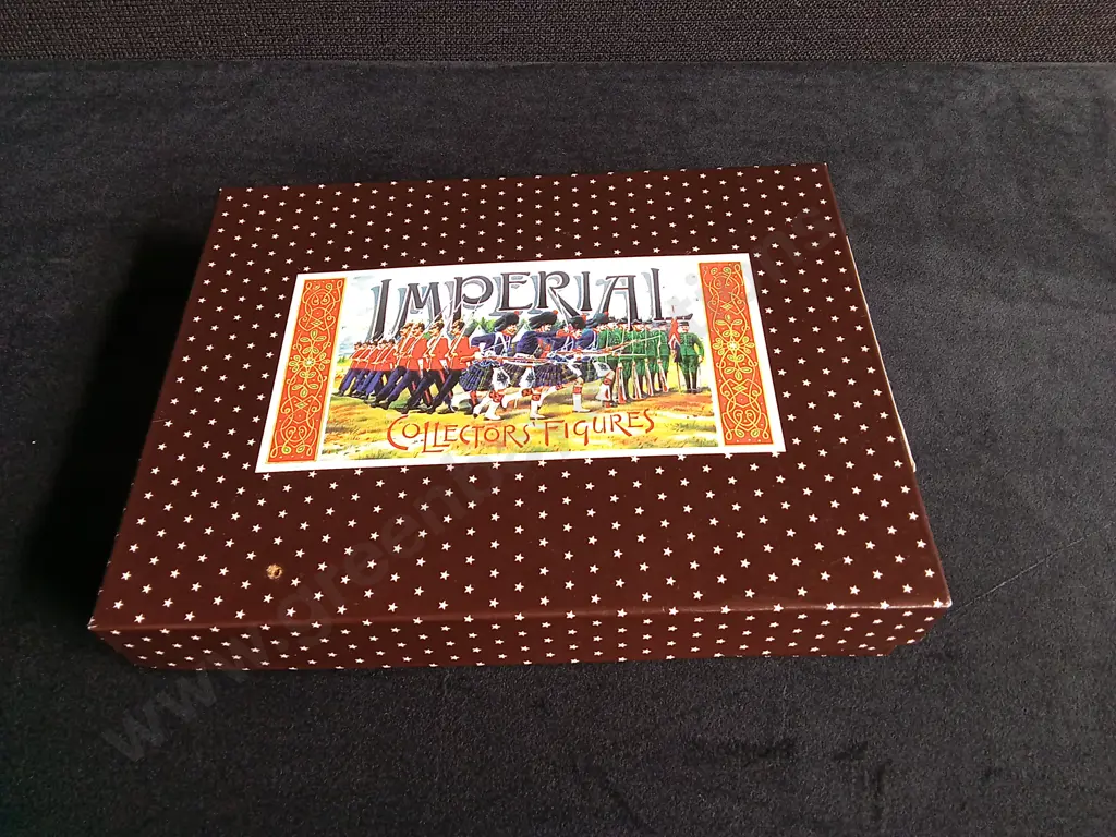 IMPERIAL PRODUCTIONS 1:32 SCALE SOLDIERS, NO.110 GRENADIERS A PIED HEAD OF COLUMN BOXED Image 1++