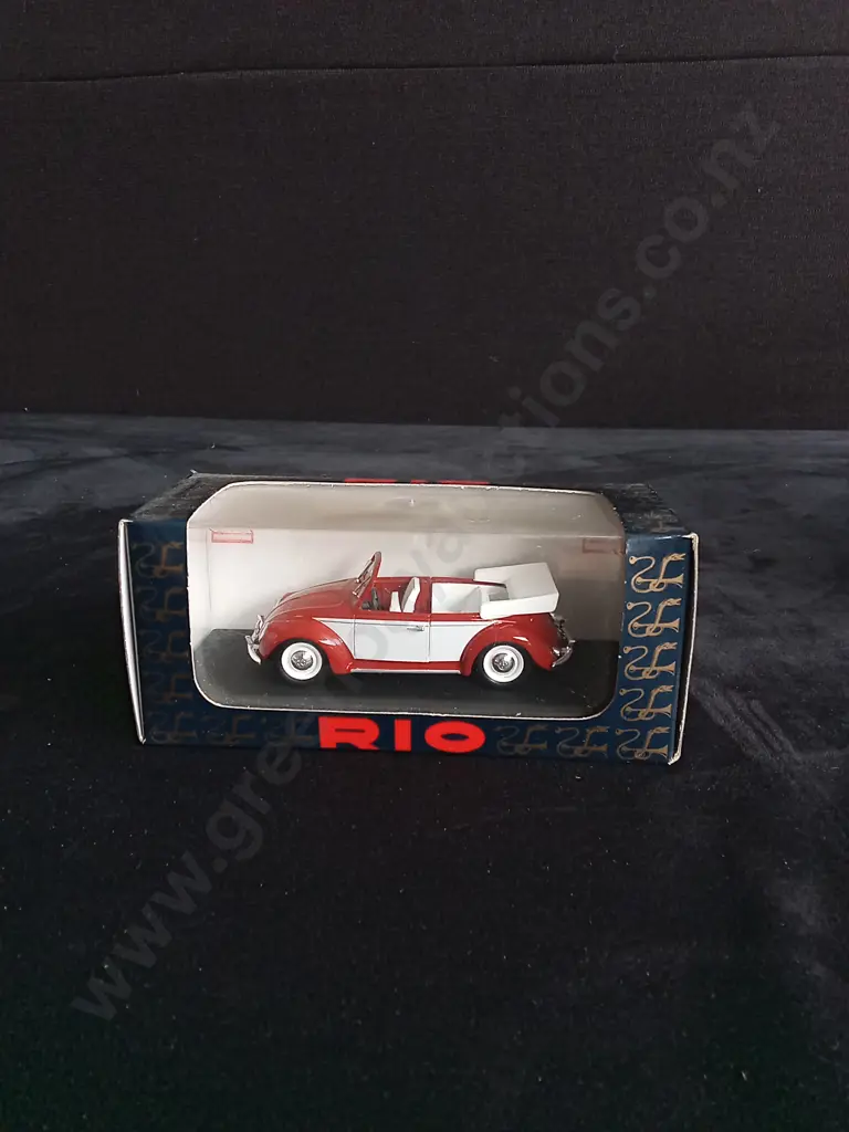 2 1:43 SCALE RIO VOLKSWAGEN BEETLE MODELS & 1 X1:87 SCALE HIGH SPEED VOLKSWAGEN KOMBI WITH TRAILER  MODEL BOXED Image 1++