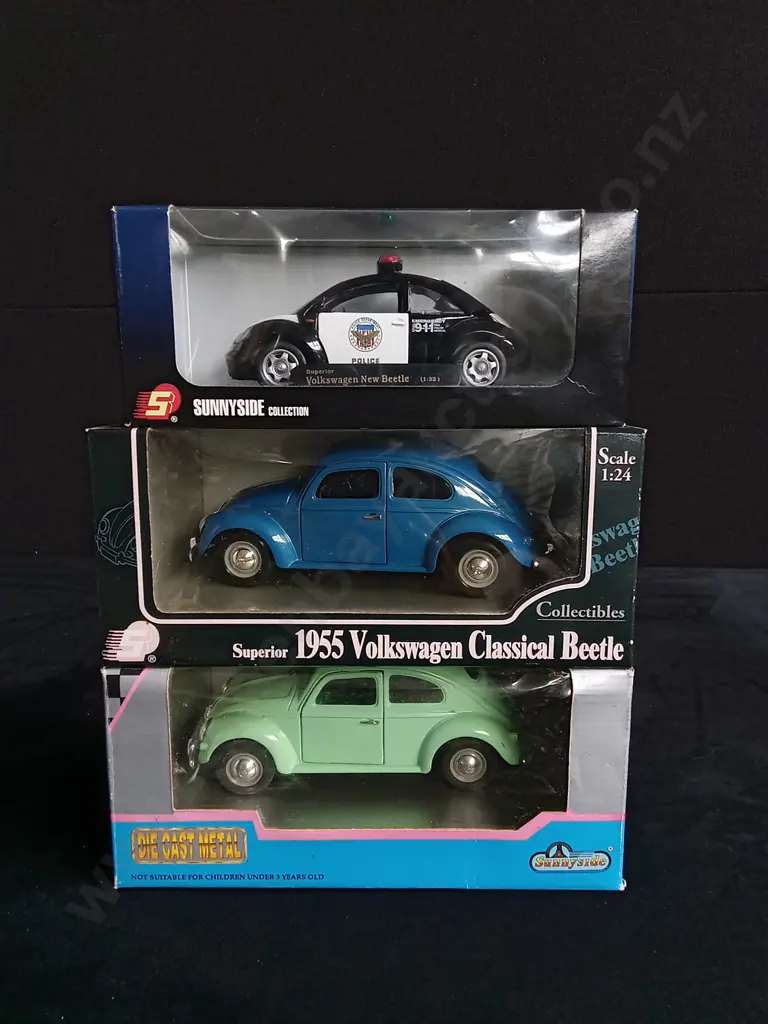 2 1:24 SCALE AND 1 X 1:32 SCALE SUNNYSIDE VOLKSWAGEN BEETLE MODELS, BOXED Image 1++