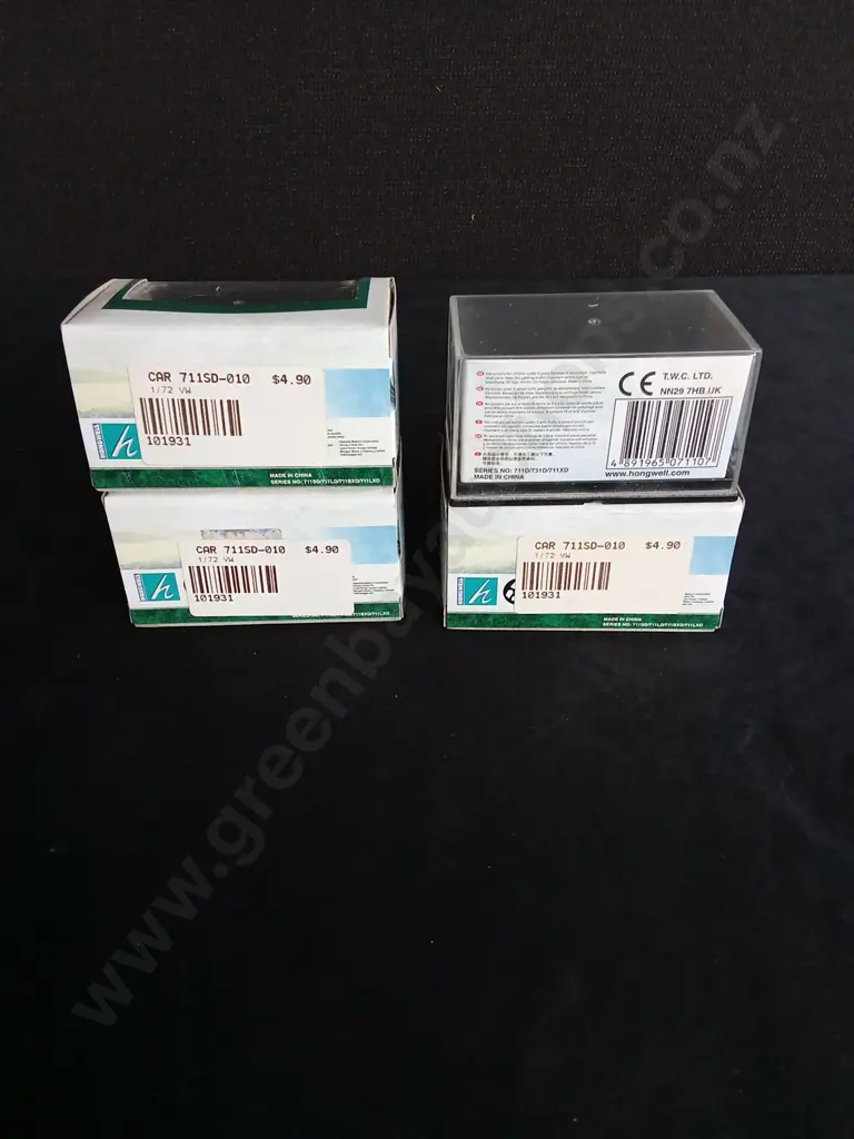 4 1:72 SCALE CARARAMA VOLKSWAGEN BEETLE & CABRIOLET MODELS BOXED Image 1++