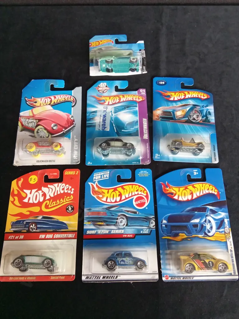 7 BOXED HOT WHEELS MODELS Image 1++
