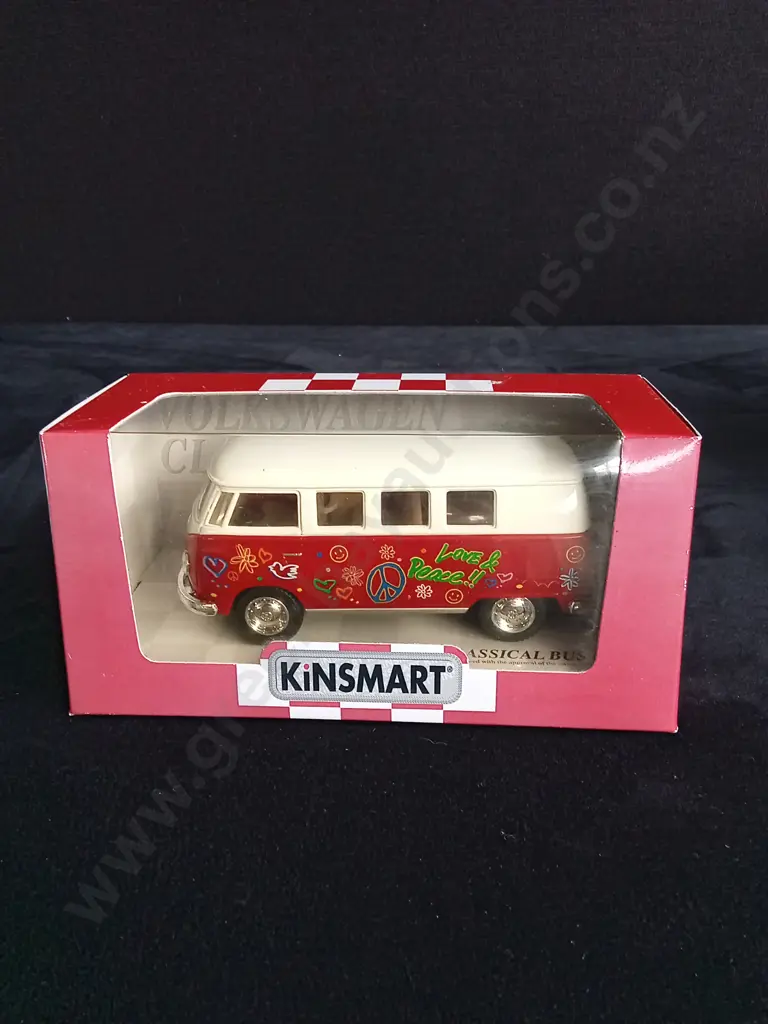 4 1:32 SCALE KINSMART VOLKSWAGEN MODELS, BOXED Image 1++