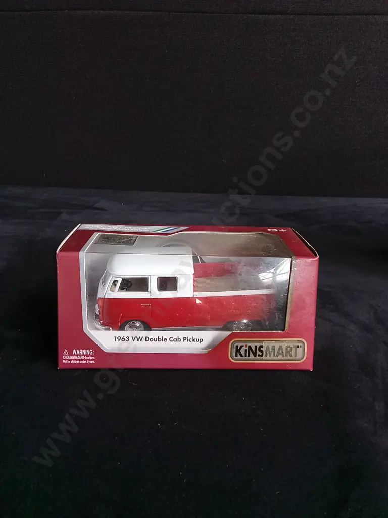 4 1:32 SCALE KINSMART VOLKSWAGEN MODELS, BOXED Image 1++