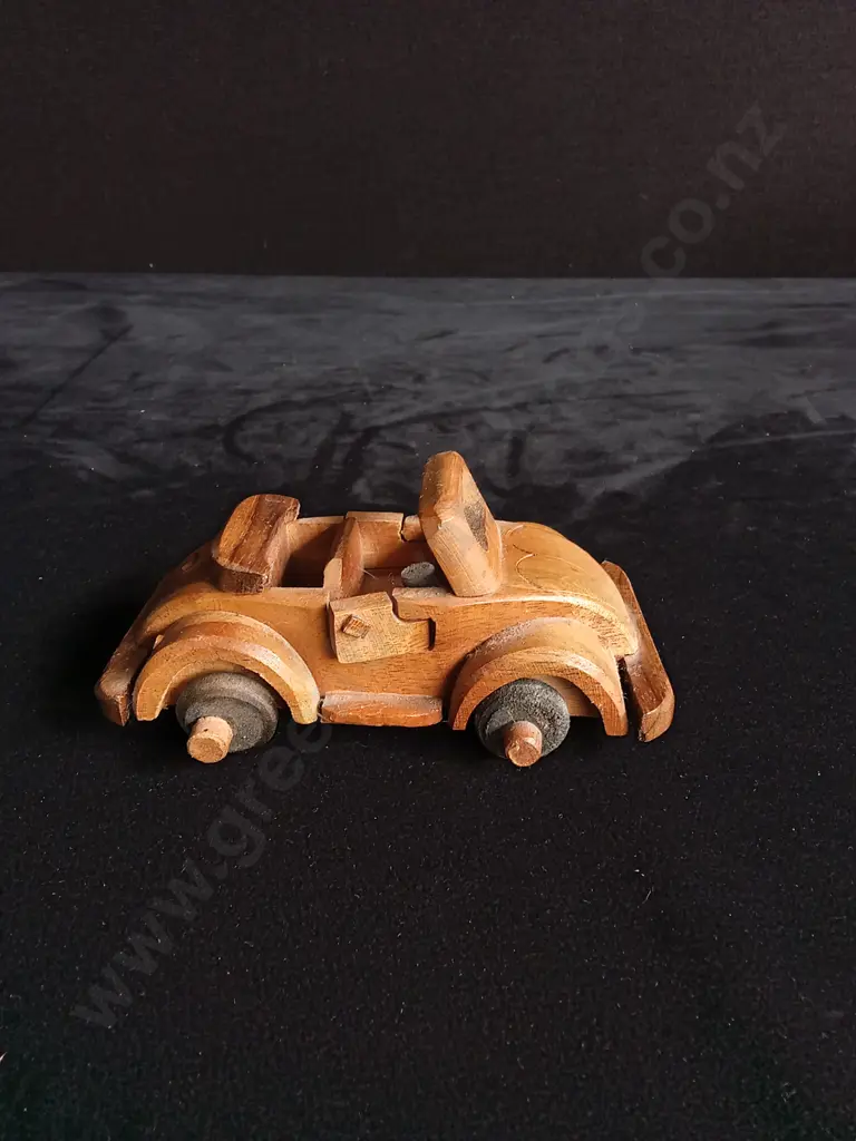 2 VINTAGE WOODEN CAR MODELS Image 1++