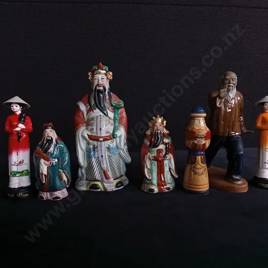 7 ASIAN FIGURINES TALLEST 80 MM