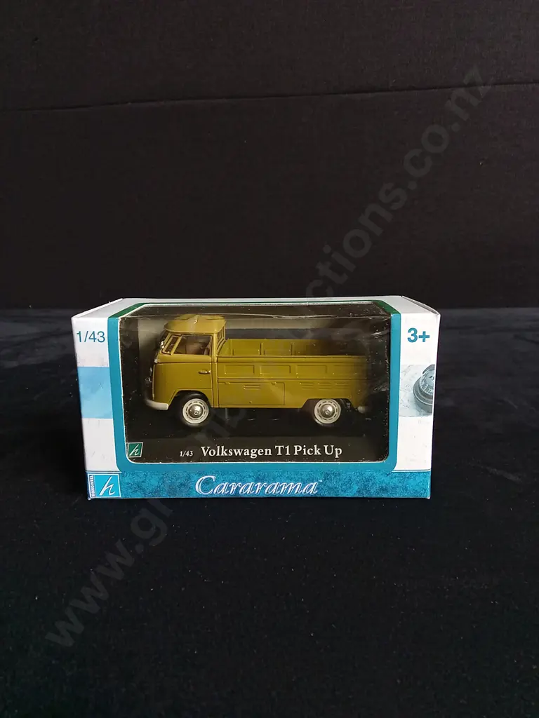 4 1:43 SCALE CARARAMA VOLKSWAGEN MODELS, BOXED Image 1++