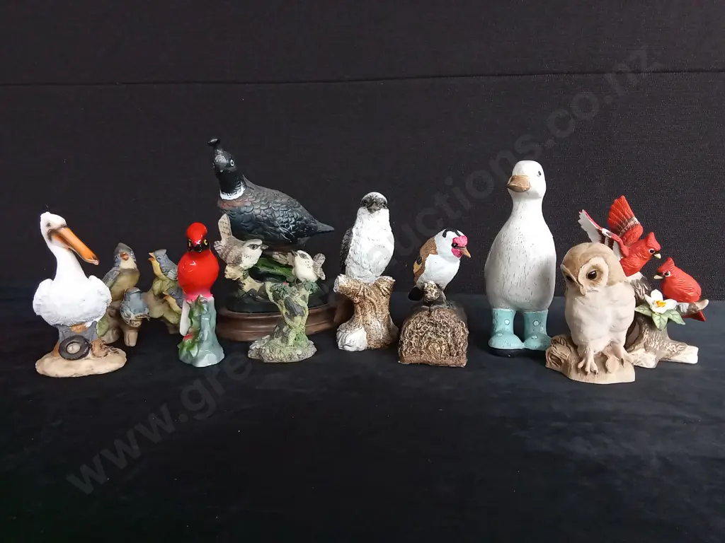COLLECTION OF BIRD FIGURES Image 1++