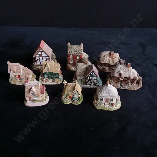 10 x COLLECTABLE LILLIPUT LANE COTTAGES / HOUSES