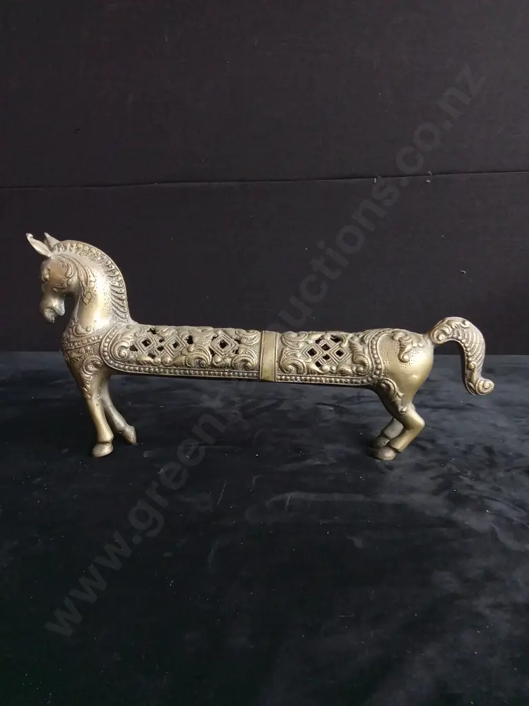 5 HORSE ORNAMENTS Image 1++