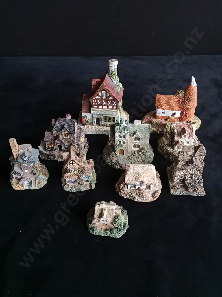 10 DECORATIVE HOUSE ORNAMENTS Image 1++