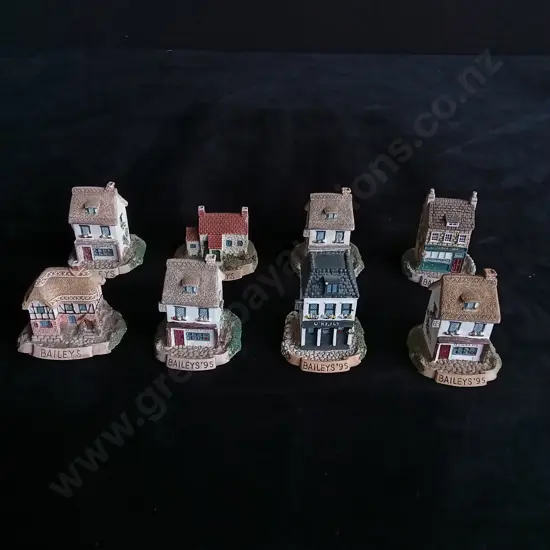 8 VINTAGE BAILEYS HOUSES