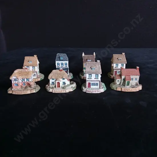 8 VINTAGE BAILEYS HOUSES