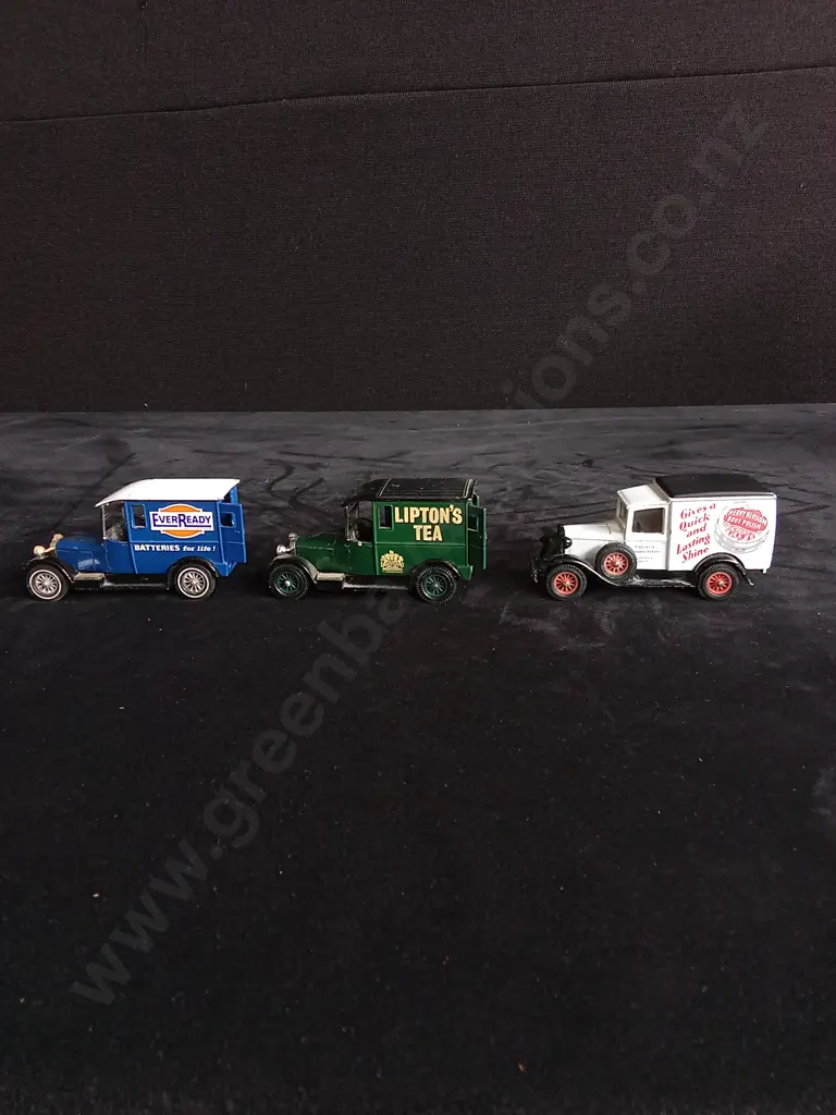 9 1:64 SCALE MATCHBOX DIECAST VEHICLES Image 1++