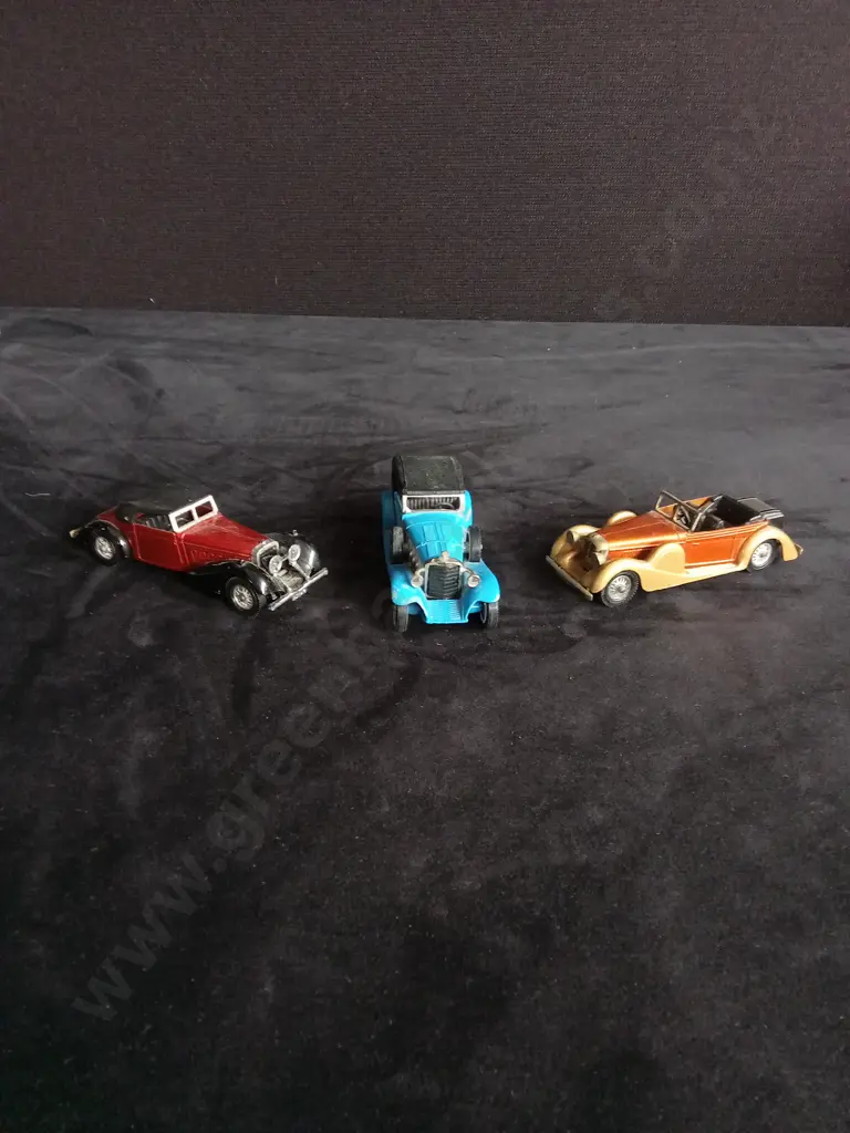 14 VINTAGE CAR MODELS Image 1++