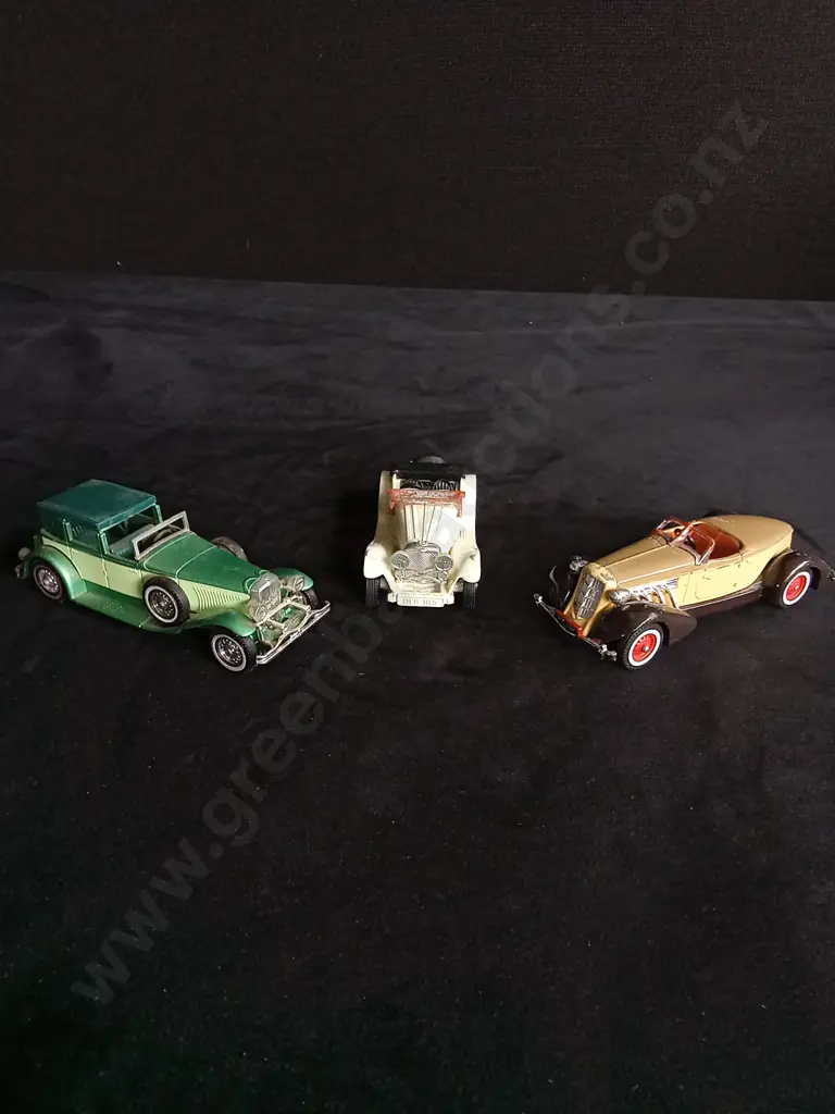 14 VINTAGE CAR MODELS Image 1++