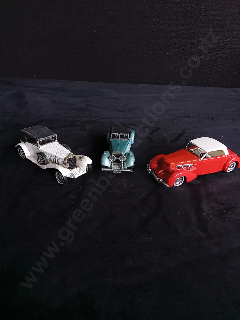 14 VINTAGE CAR MODELS Image 1++