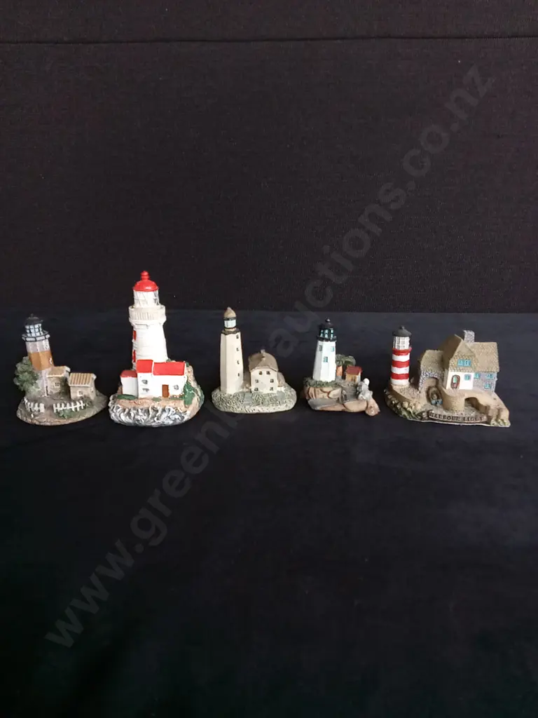 9 LIGHTHOUSES WITH HOUSES Image 1++