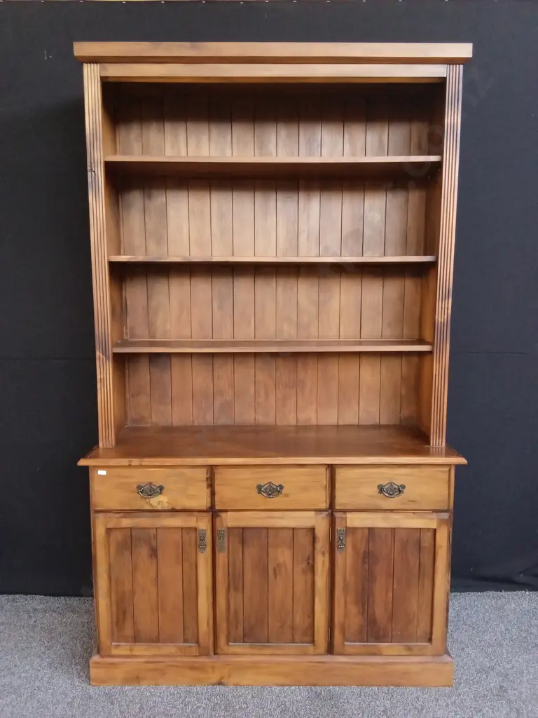 WOODEN HUTCH DRESSER 2.9M H X 1.2W Image 1++