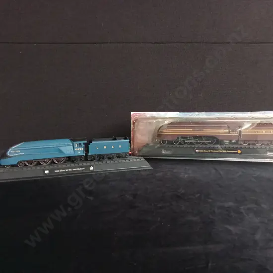CLASS 8P DUCHESS NO. 6220 AND 1938 CLASS A4 NO. 4468 MODEL TRAINS