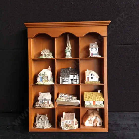 LILLIPUT LANE AND OTHER HOUSES IN WOODEN DISPLAY SHELF