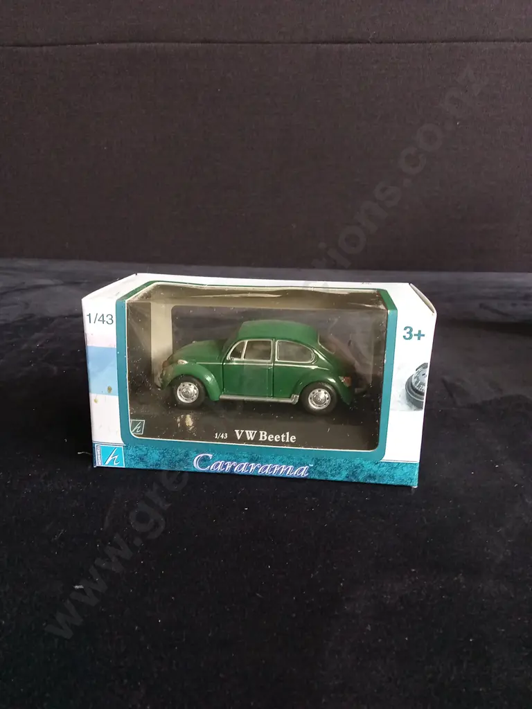 4 1:43 SCALE CARARAMA VOLKSWAGEN BEETLE MODELS, BOXED Image 1++