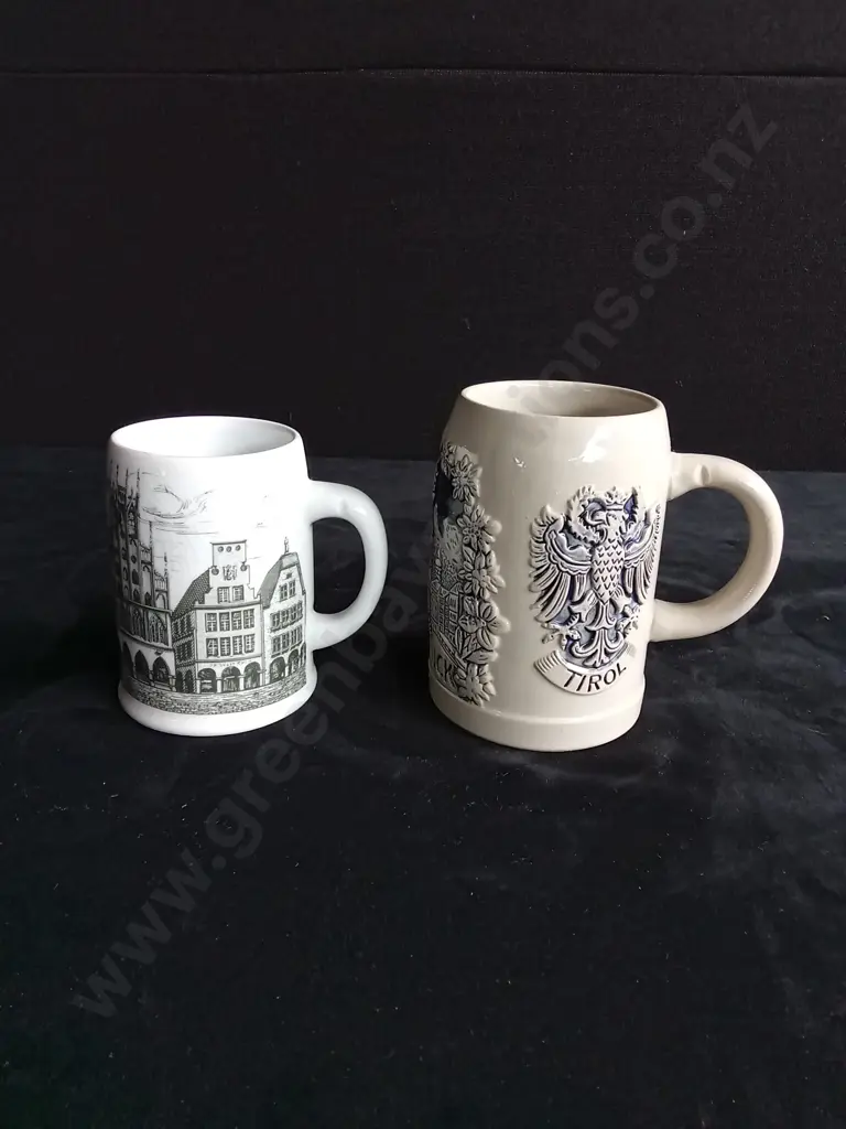 2 VINTAGE BEER MUGS Image 1++