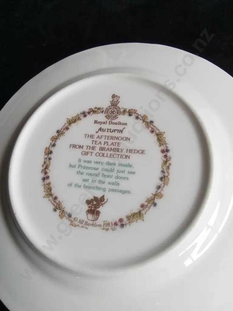 ROYAL DOULTON PLATE AND CUP SET Image 1++