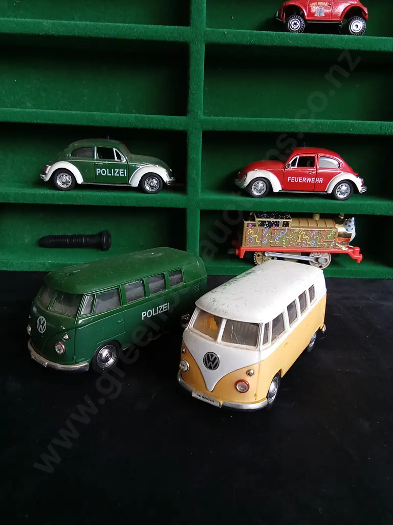 MIX OF MODEL CARS IN DISPLAY CASE Image 1++