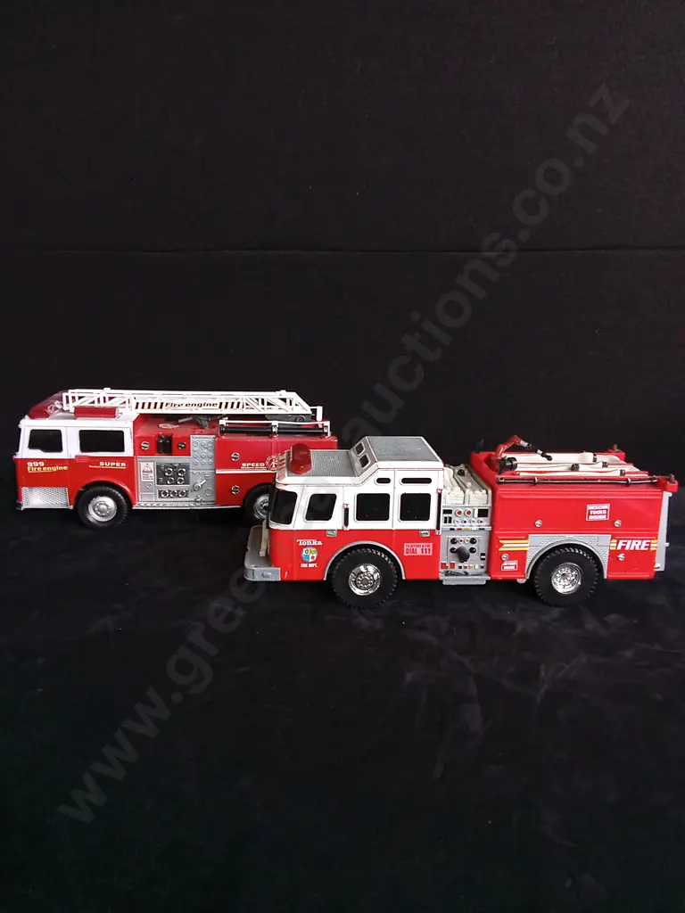 10 MODEL FIRETRUCKS Image 1++