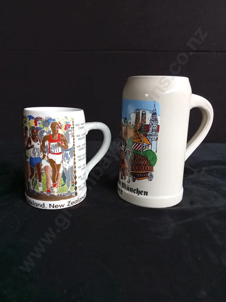 2 VINTAGE BEER MUGS Image 1++