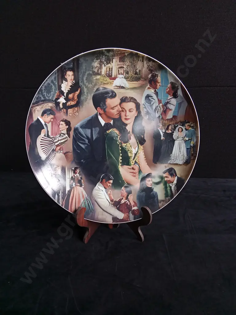 THE BRADFORD EXCHANGE GONE WITH THE WIND DECORATIVE PLATE Image 1++