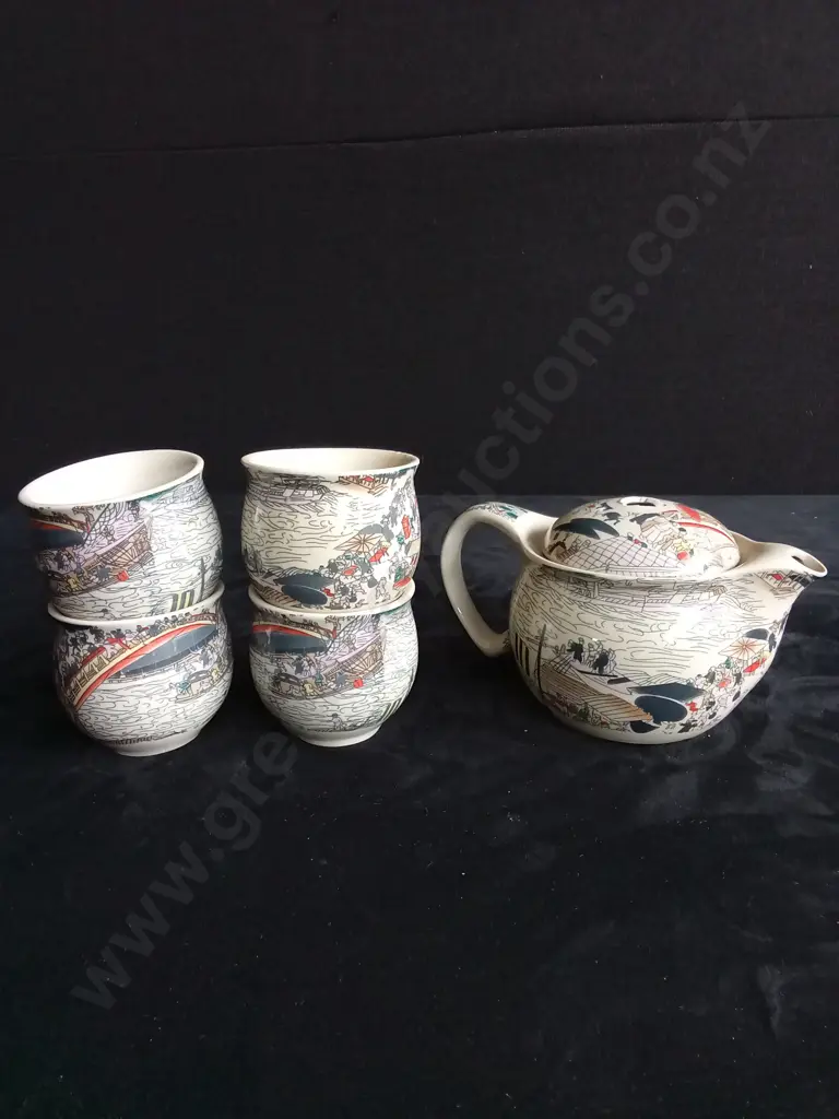 VINTAGE ORIENTAL TEA SET (SLIGHT DAMAGE) Image 1++