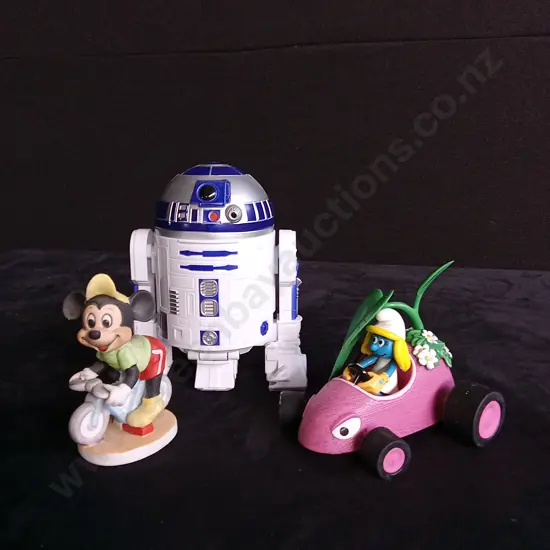 3 PIECE TOYS/ORNAMENTS