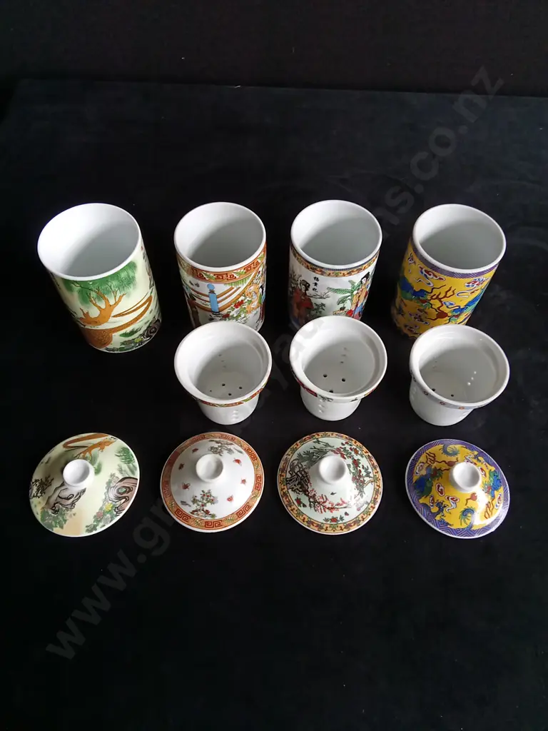4 CHINESE PORCELAIN TEA MUGS Image 1++