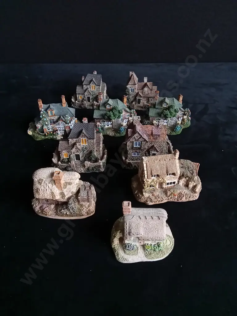 10 DECORATIVE HOUSE ORNAMENTS Image 1++