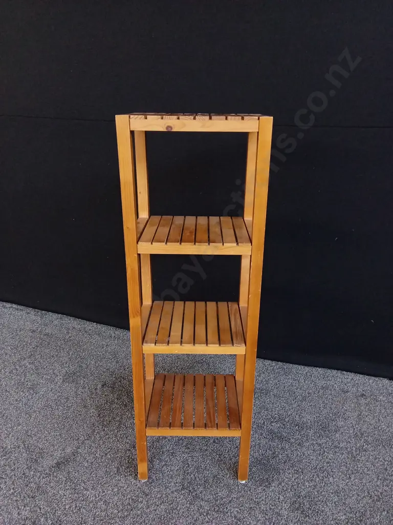 WOODEN SHELF Image 1++