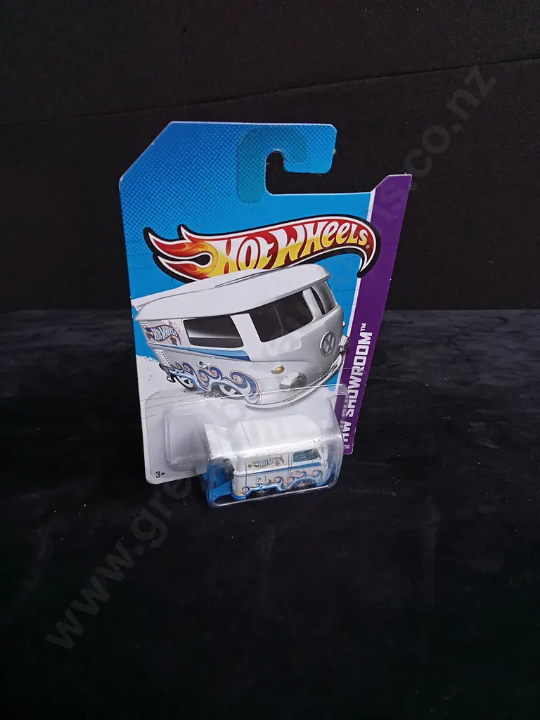 5 1:64 COLLECTABLE DIECAST MODELS MATCHBOX AND HOT WHEELS, PACKAGED Image 1++