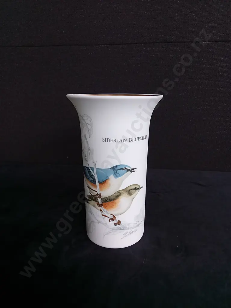 JAPANESE SIBERIAN BLUECHAT CERAMIC VASE Image 1++