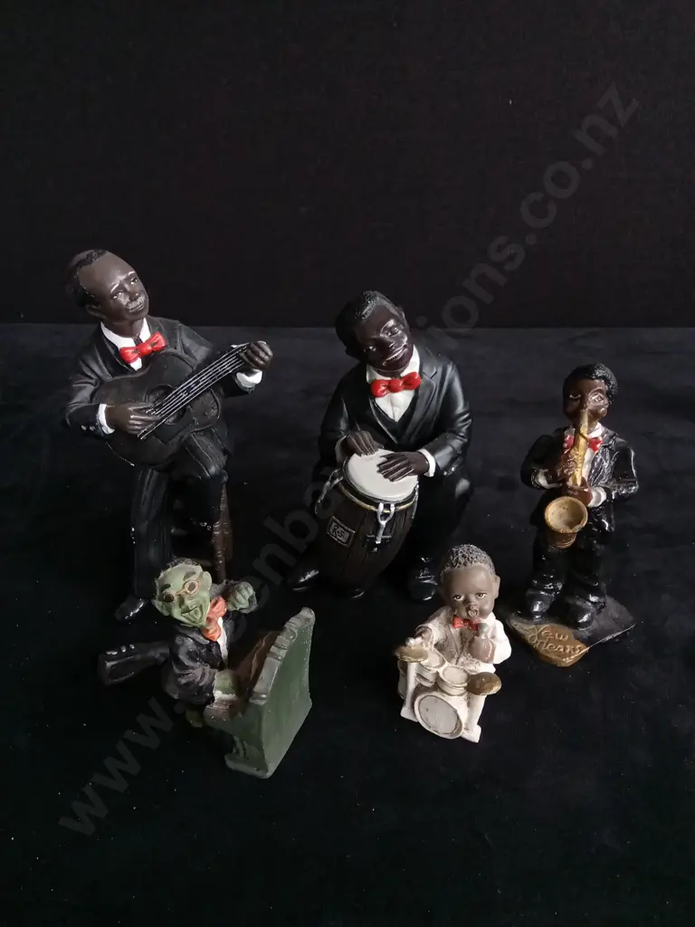 8 INSTRUMENT AND BAND ORNAMENTS TALLEST 20CM Image 1++