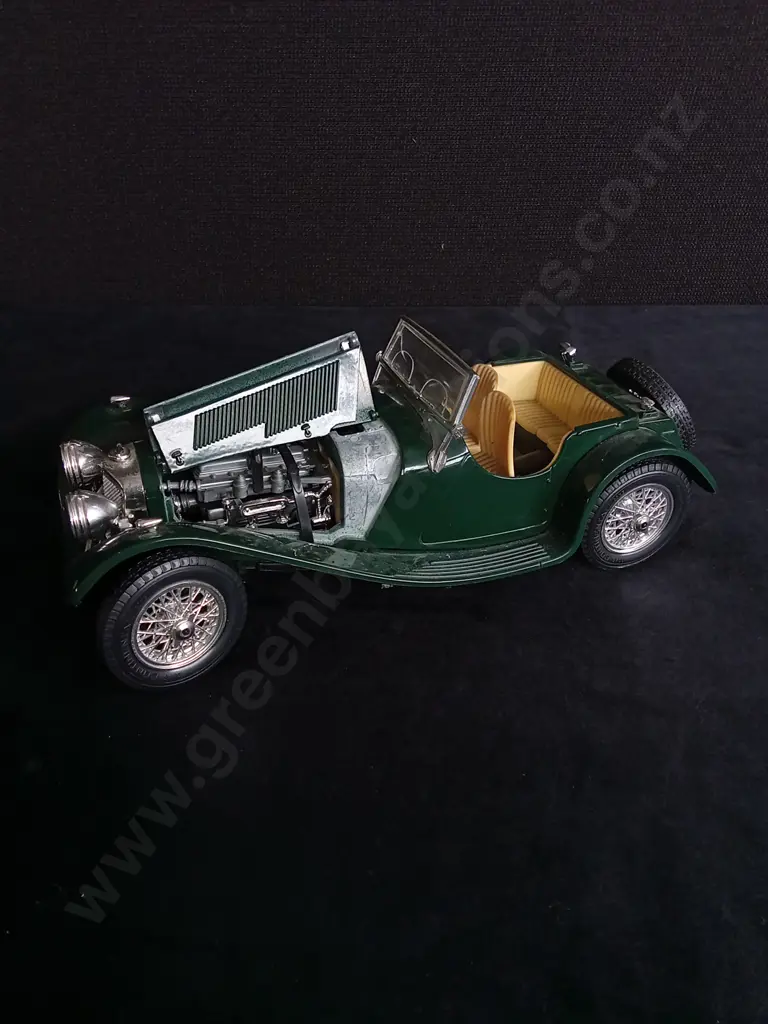 1 X 1:18 BURGO 1937 JAGUAR SS 100 MODEL NO BOX Image 1++