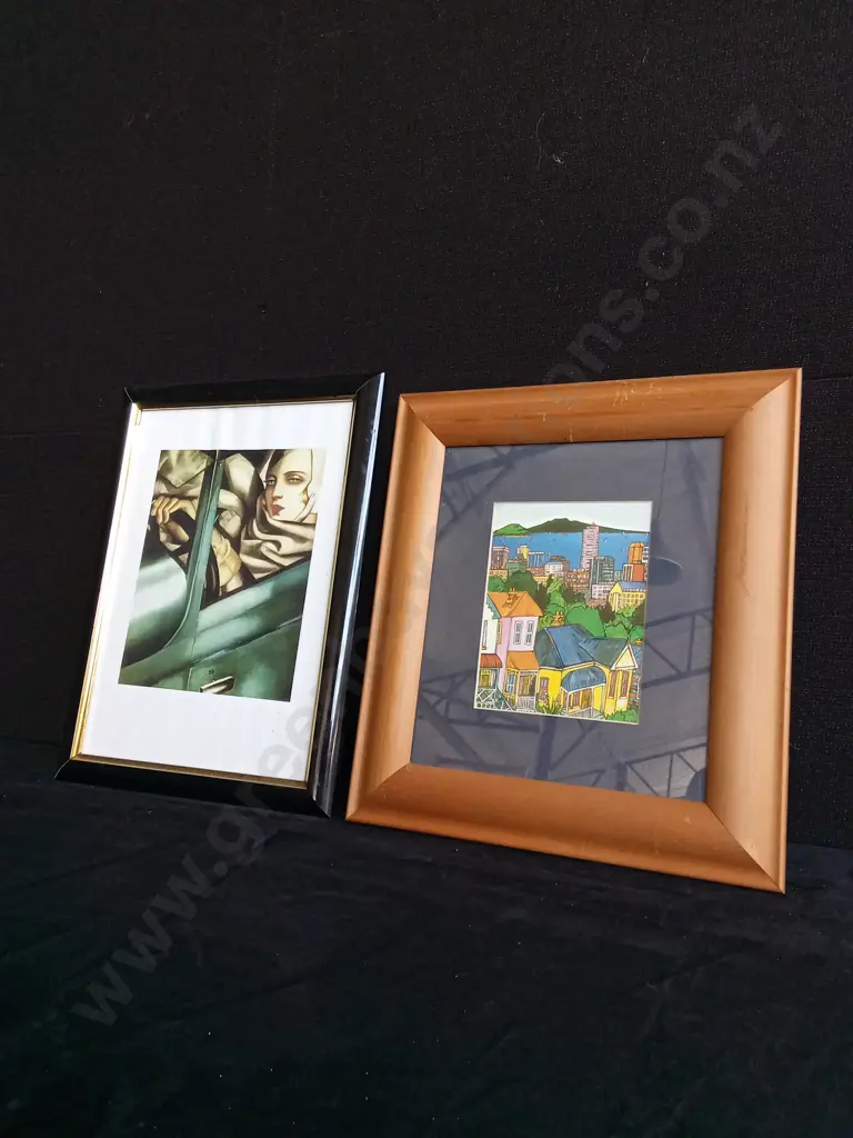 5 PIECES FRAMED ART PRINTS Image 1++