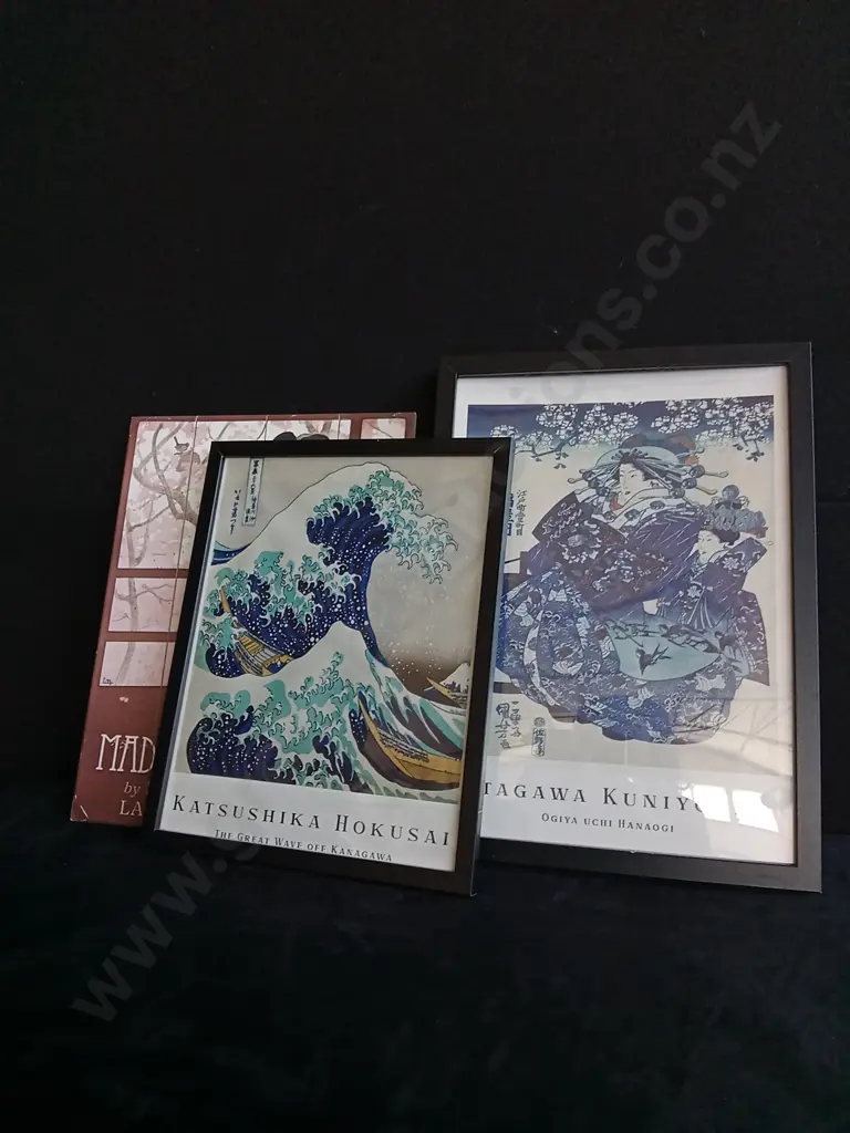 3 PIECES JAPANESE ART PRINTS Image 1++