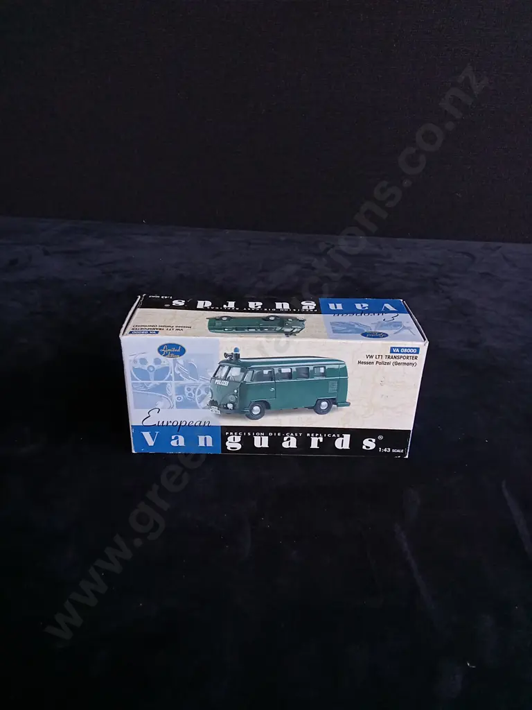 5 COLLECTABLE CAR BOXES, EMPTY Image 1++