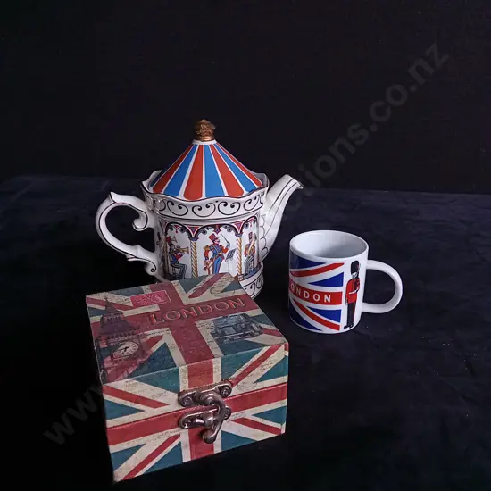 3 PIECE LONDON MEMORABILIA