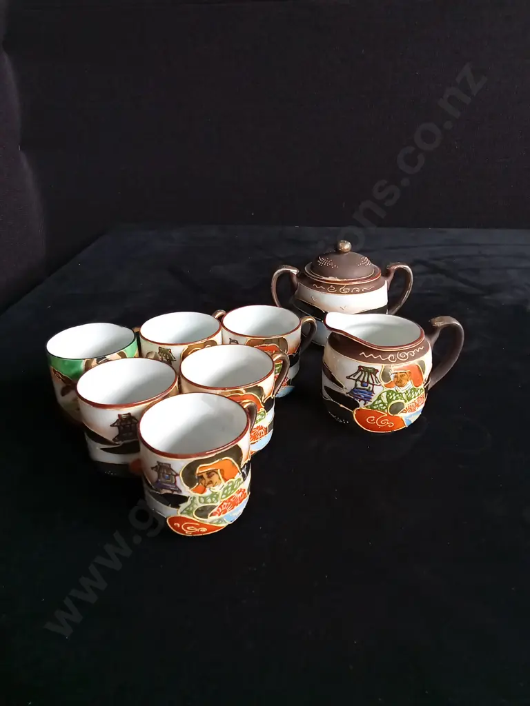 8 PIECE VINTAGE JAPANESE TEA SET Image 1++