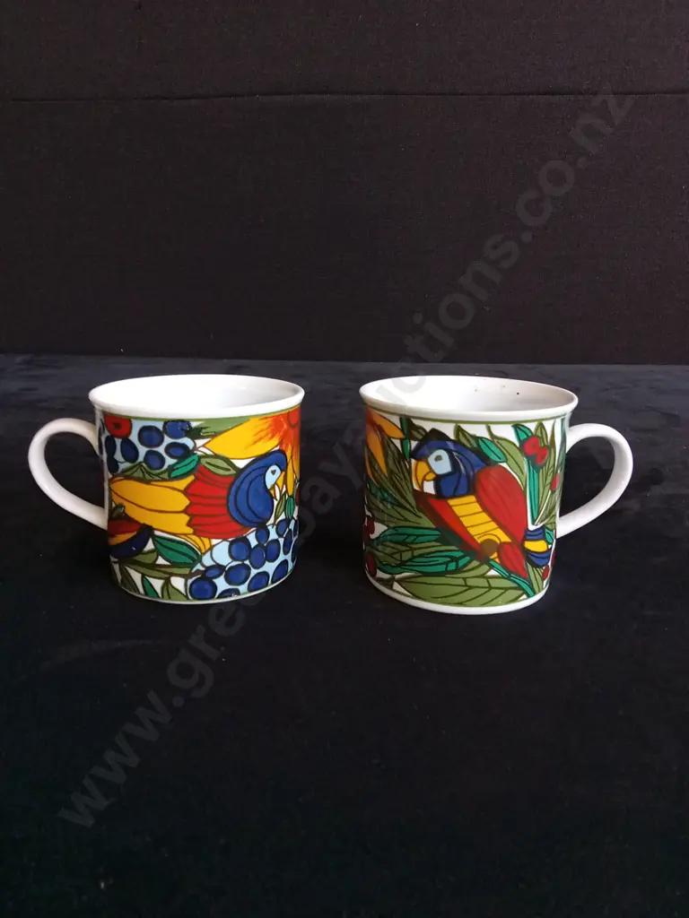 7 PIECE CUPS AND SAUCERS Image 1++